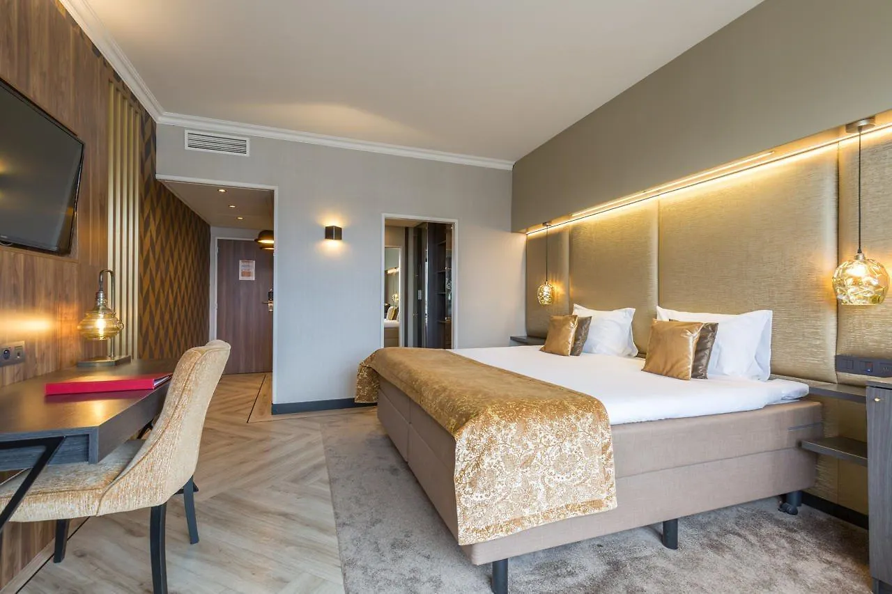 Leonardo Hotel Antwerp The Plaza 4*,
