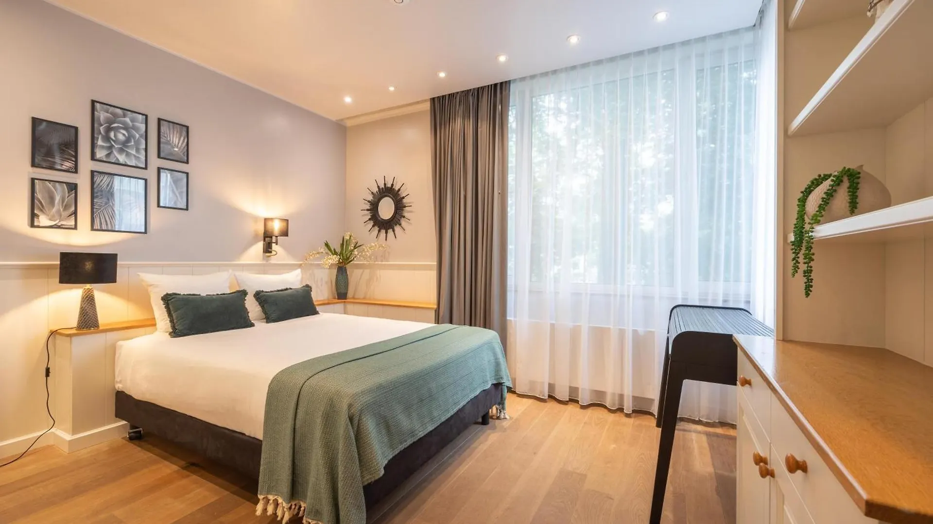 Leonardo Hotel Antwerp The Plaza