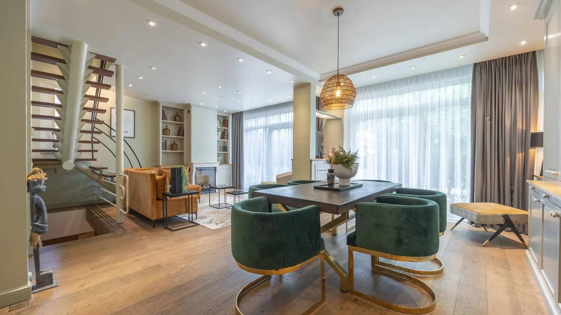 Leonardo Hotel Antwerp The Plaza 4*,  Belgium